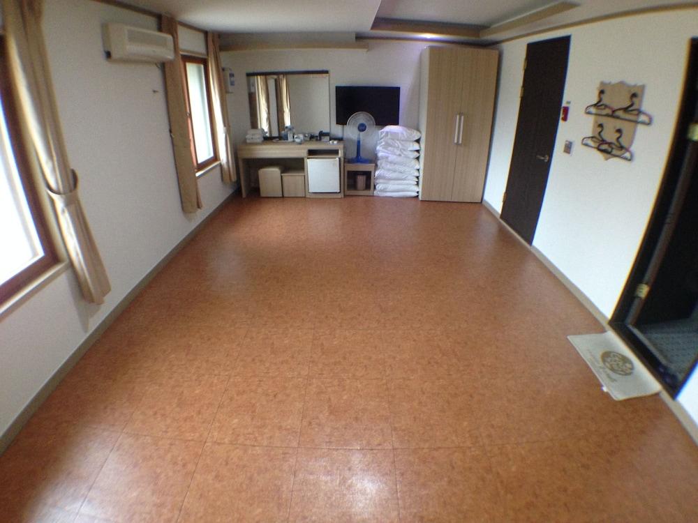 Suanbo Saipan Hot Spring Hotel Cshungdzsu Kültér fotó